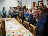 8. Učitelé a Žákovský parlament ve sborovně