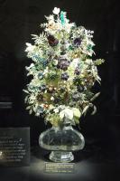 09 Přírodovědecké muzeum - kytice ze zlata a drahokamů