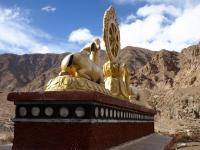 Vstupní brána do kláštera Phyang