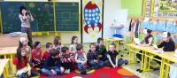 12.Pozorn jsme poslouchali.